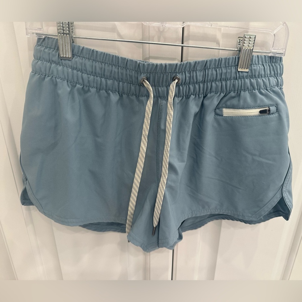 Vuori Clementine 2.5 inch, size Medium
